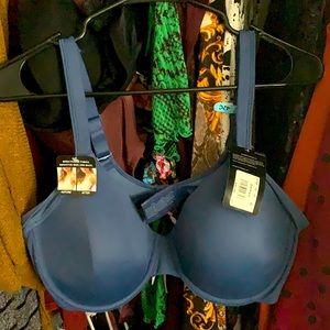 NWT Bali 42C Full Coverage Bra